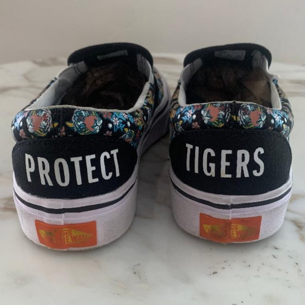 Vans X Discovery PROJECT CAT Protect Tigers Slip On Shoes - Picture 7 of 8